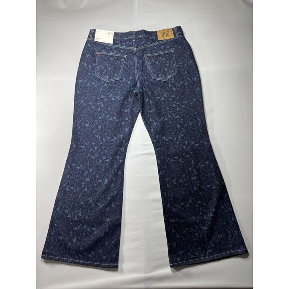 NWT BDG Urban Outfitters Women’s Floral Low Rise Flare Leg Jeans - Size 33x31 - Picture 2 of 11
